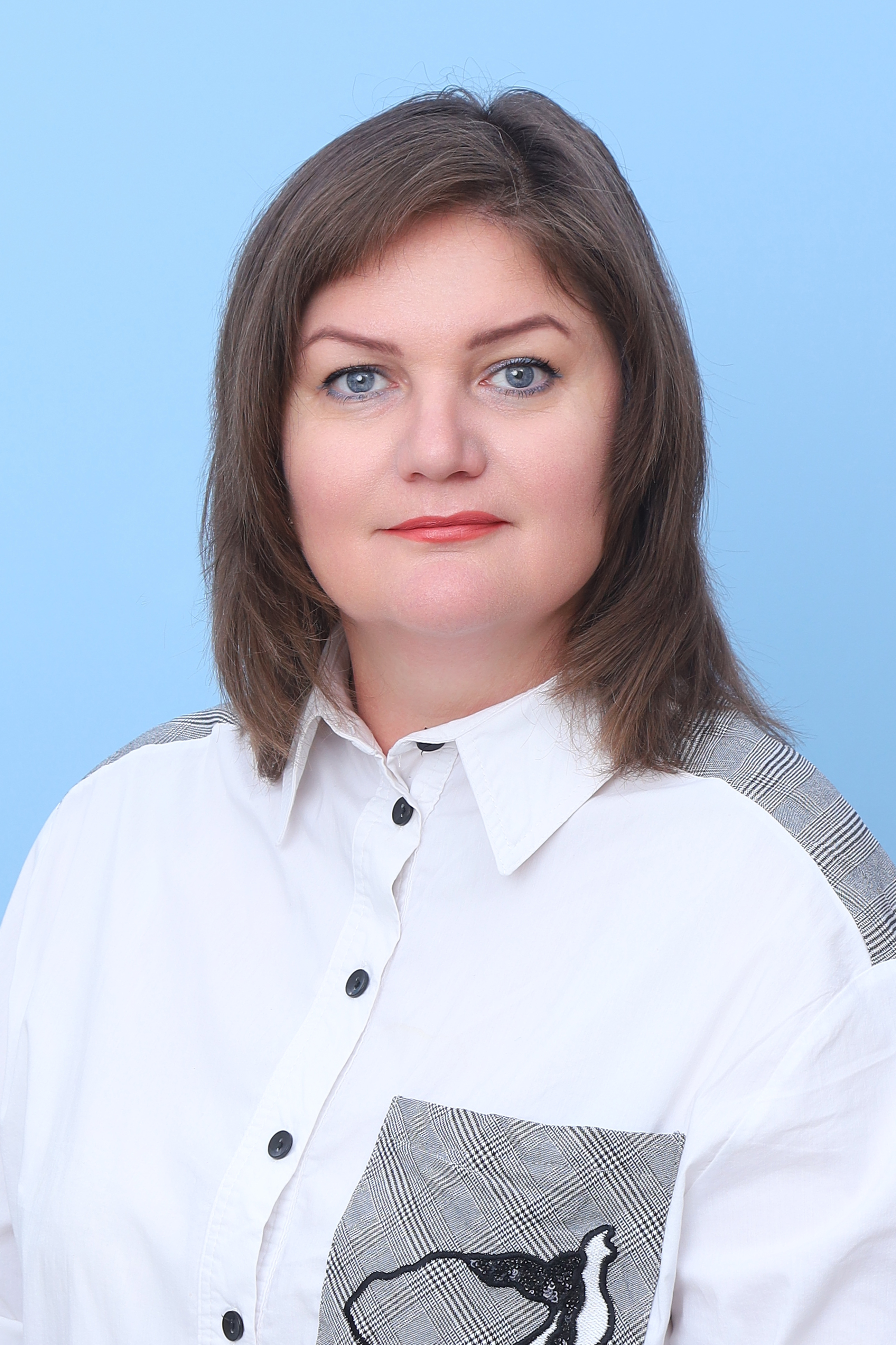 Инструктор по физической культуре Коршунова Елена Валентиновна.